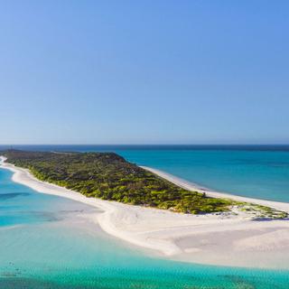 2. Amanpulo